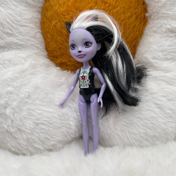 Mattel Enchantimals Sage Skunk Doll 6IN (SKU: 407TO) - Picture 3 of 7